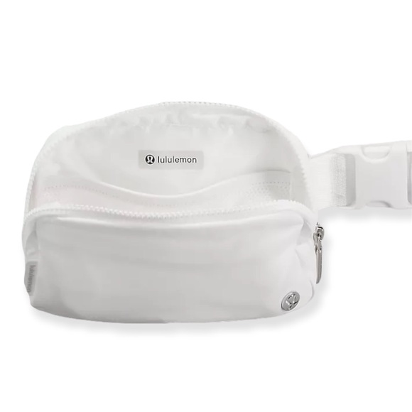 Lululemon Everywhere Belt Bag Extended Strap Version White - Picture 2 of 7